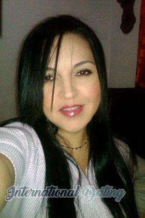 152053 - Liliana Age: 52 - Colombia
