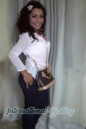 158172 - Linda Age: 38 - Colombia