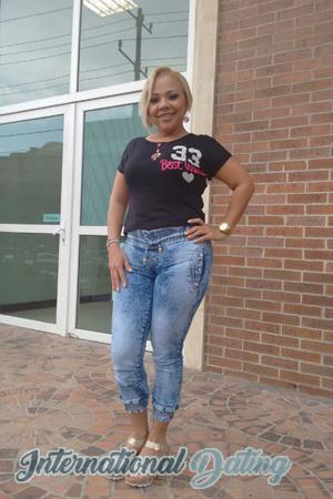 160030 - Yetris Age: 45 - Colombia