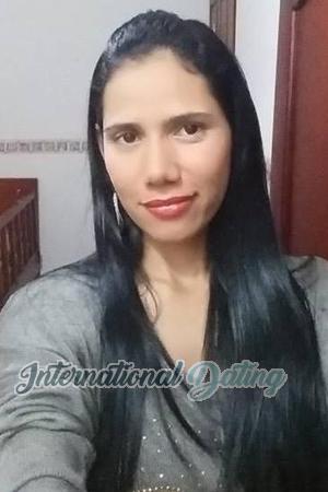 160418 - Karol Age: 41 - Colombia