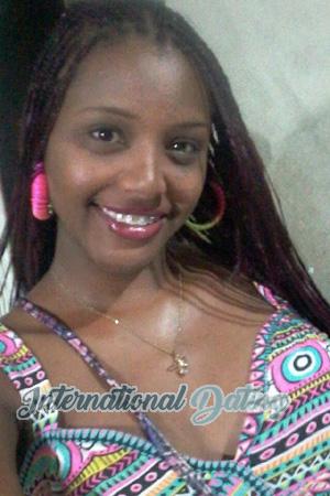 163955 - Luz Age: 29 - Colombia