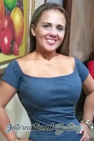 170505 - Sully Age: 44 - Colombia