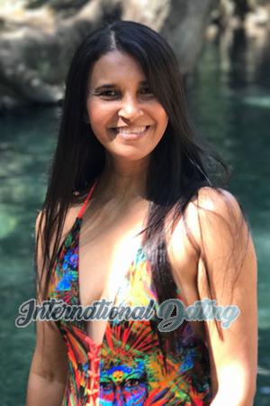 171472 - Yaniris Age: 52 - Colombia