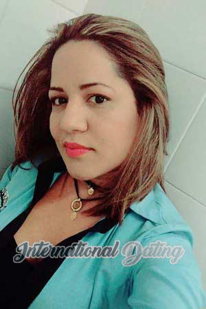 175488 - Noemy Age: 37 - Colombia