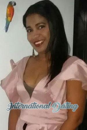 180635 - Yadira Age: 47 - Colombia
