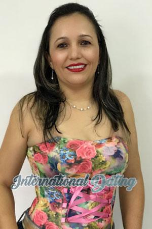 182238 - Yuri Age: 41 - Colombia