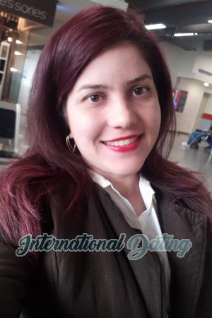 185734 - Laura Age: 36 - Colombia