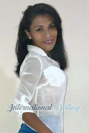 186671 - Tatiana Age: 38 - Costa Rica