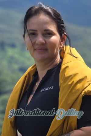 195141 - Andrea Age: 40 - Costa Rica