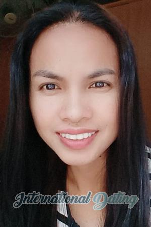 196998 - Natthanan Age: 44 - Thailand