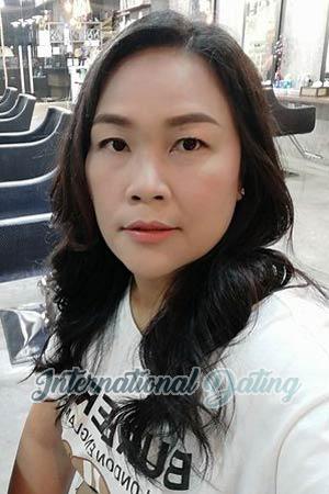 197769 - Ratchaneekorn (Soey) Age: 43 - Thailand