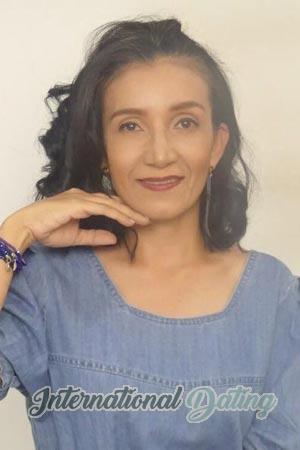 200815 - Doris Age: 54 - Colombia