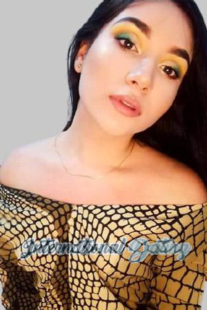 201594 - Gina Age: 25 - Colombia