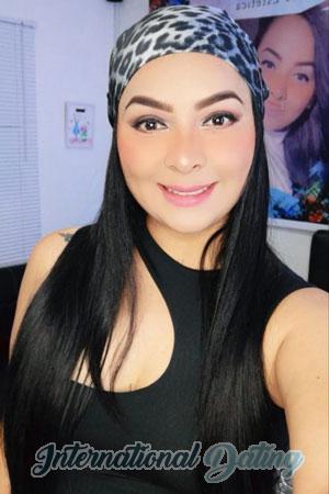 201729 - Sandra Age: 37 - Colombia