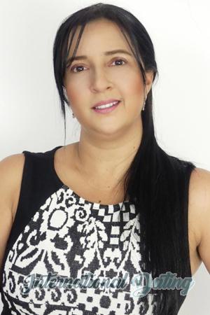 202982 - Nidia Age: 46 - Colombia