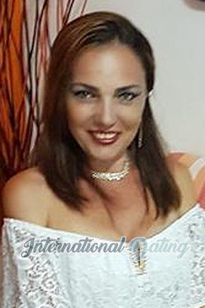 203373 - Yirlania Age: 50 - Costa Rica