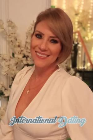 204174 - Alina Age: 54 - Colombia