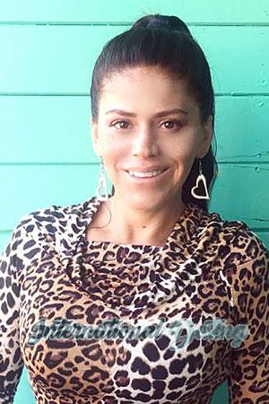 204575 - Silvia Age: 43 - Costa Rica