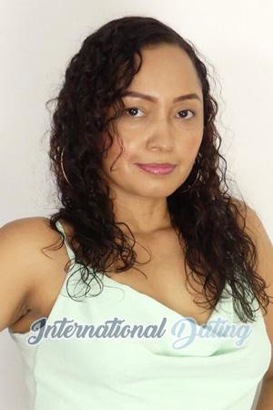 204582 - Marisella Age: 42 - Colombia