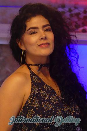 204739 - Yenny Age: 42 - Colombia