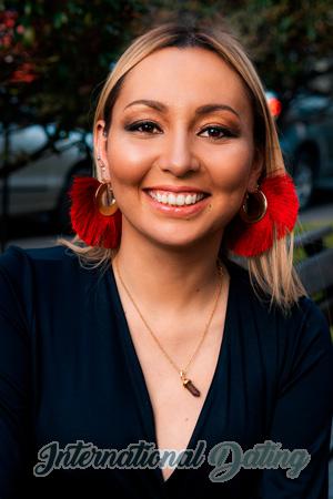 205925 - Laura Age: 36 - Colombia