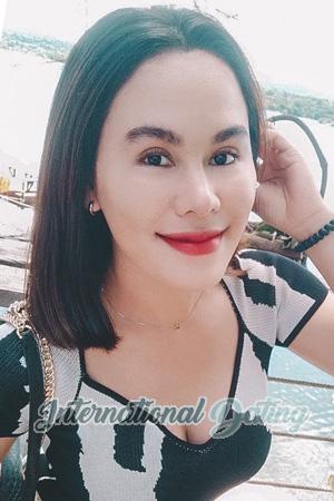 206932 - Neeranuch Age: 35 - Thailand