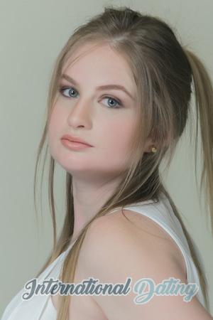 207422 - Daniela Age: 33 - Colombia