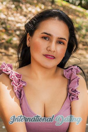 207749 - Alejandra Age: 39 - Colombia