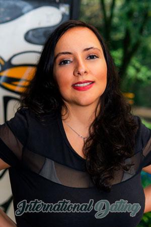 207947 - Daniela Age: 33 - Colombia