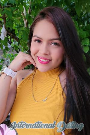 209818 - Geraldine Age: 26 - Colombia