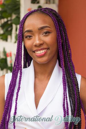 210137 - Dayra Age: 27 - Colombia