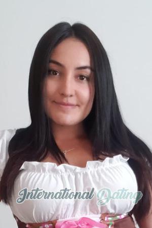 211145 - Silvia Age: 32 - Colombia