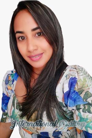 211147 - Carolina Age: 34 - Colombia