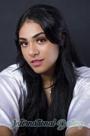 211862 - Alejandra Age: 25 - Colombia