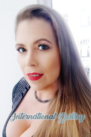 212004 - Giselle Age: 52 - Costa Rica