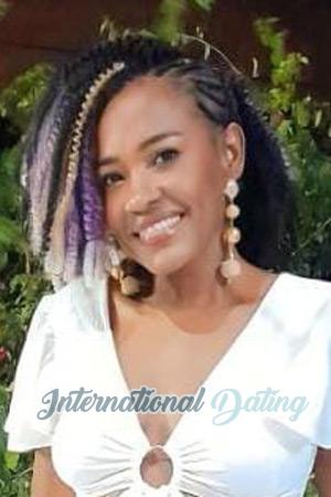 212329 - Esther Age: 46 - Colombia