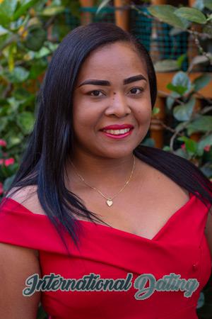 212401 - Zeuri Age: 34 - Colombia