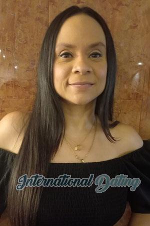213758 - Paola Alexandra Age: 46 - Colombia