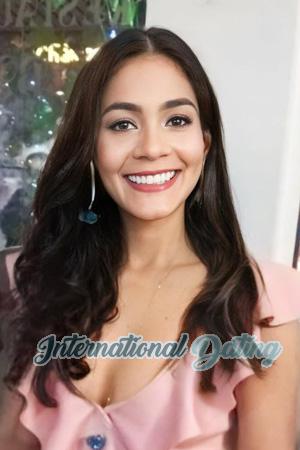 214152 - Camila Age: 43 - Colombia