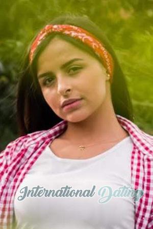 214155 - Hanni Age: 25 - Colombia