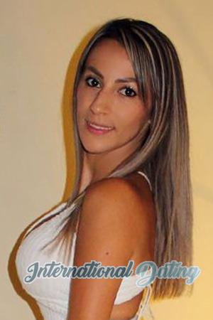 215729 - Tatiana Age: 37 - Costa Rica