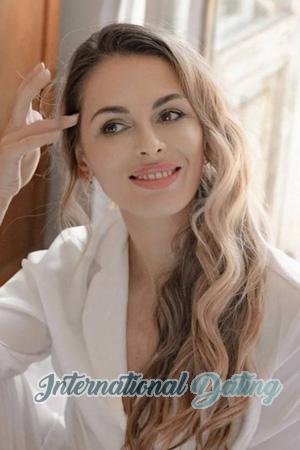 216102 - Natalia Age: 36 - Ukraine