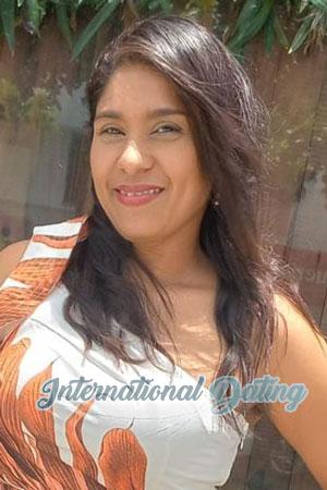 216373 - Dinayra Age: 42 - Colombia