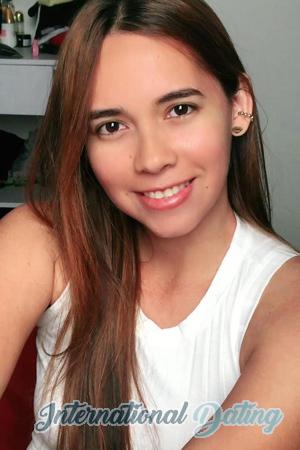 217747 - Julieth Age: 30 - Colombia