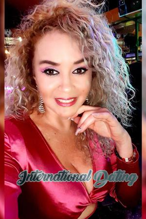 218943 - Grettel Age: 53 - Costa Rica