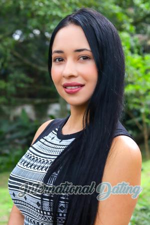 220024 - Carolina Age: 28 - Colombia
