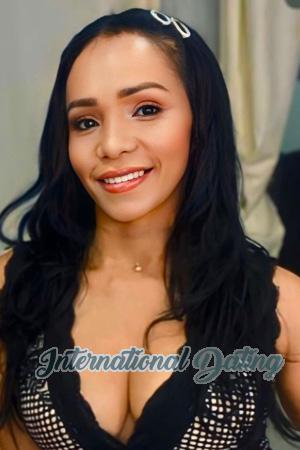 221330 - Yamile Age: 48 - Colombia