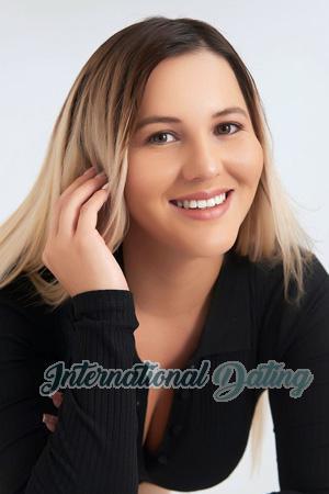 222575 - Alexandra Age: 30 - Costa Rica