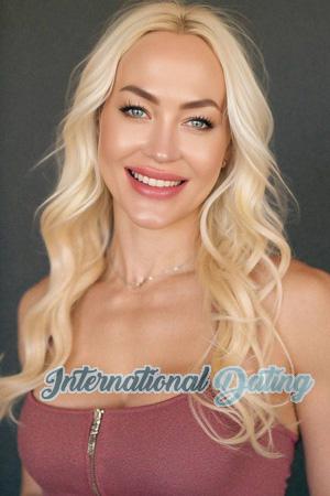 223001 - Julia Age: 39 - Ukraine