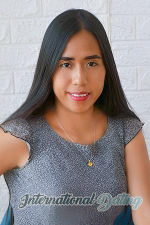 223128 - Almendra Age: 30 - Peru